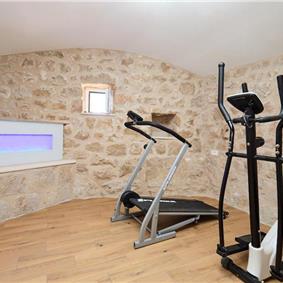 4 Bedroom Villa with pool and terrace near Dubrovnik, Sleeps 8